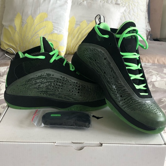Air Jordan 2011 Warrior pack - neon lime/black retro - Picture 2 of 8